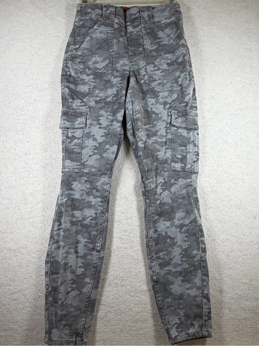 Spanx Women’s Stretch Twill Stone Washed Camouflage Cargo Pants Petite Size M
